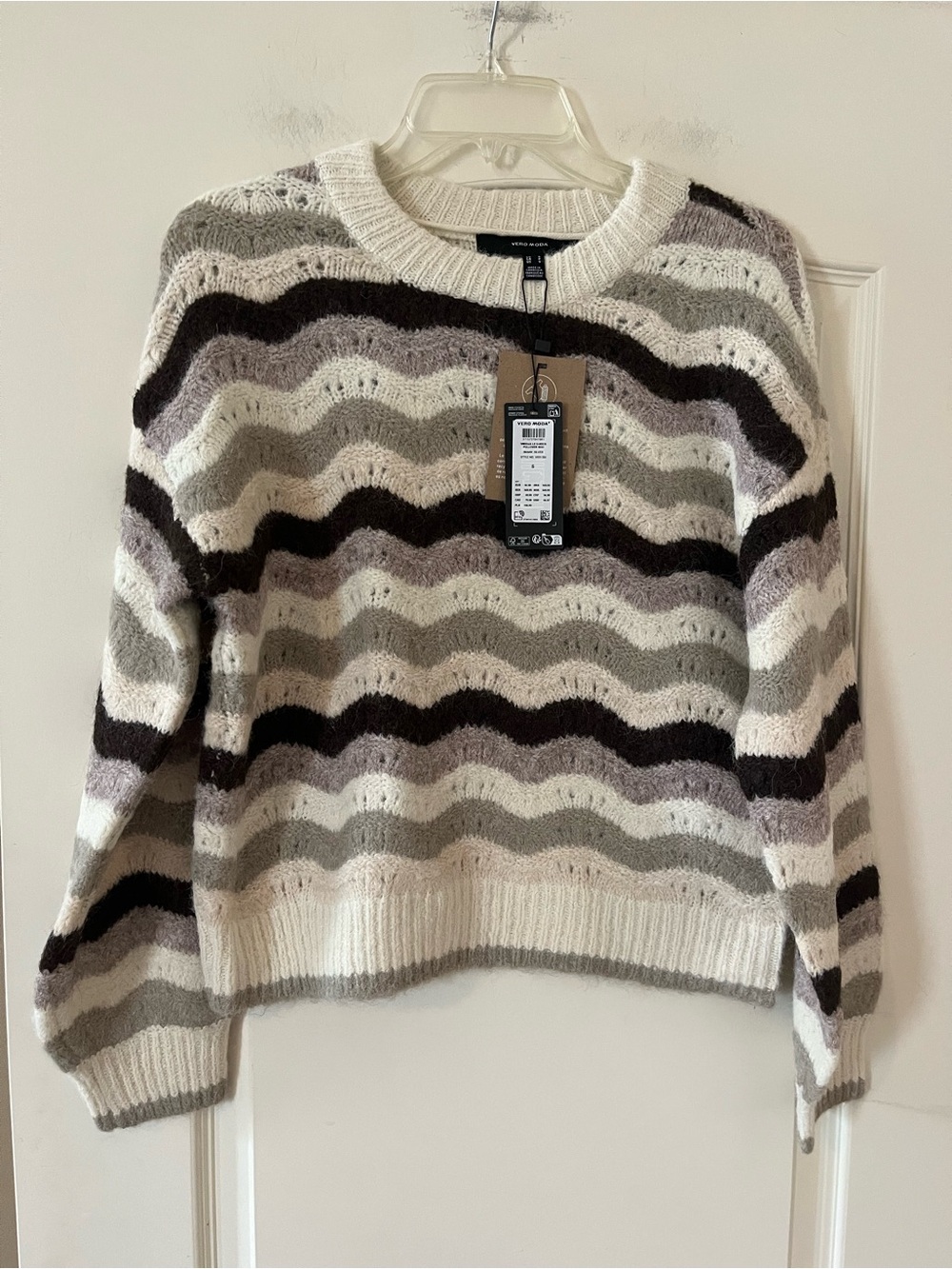 Vero Moda Multi Color Wavy Stripe Crewneck Sweater Women’s Size Large